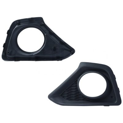 Rejilla izquierda con hoyo para faro aux de facia delantero (Sedan / hatchback)
