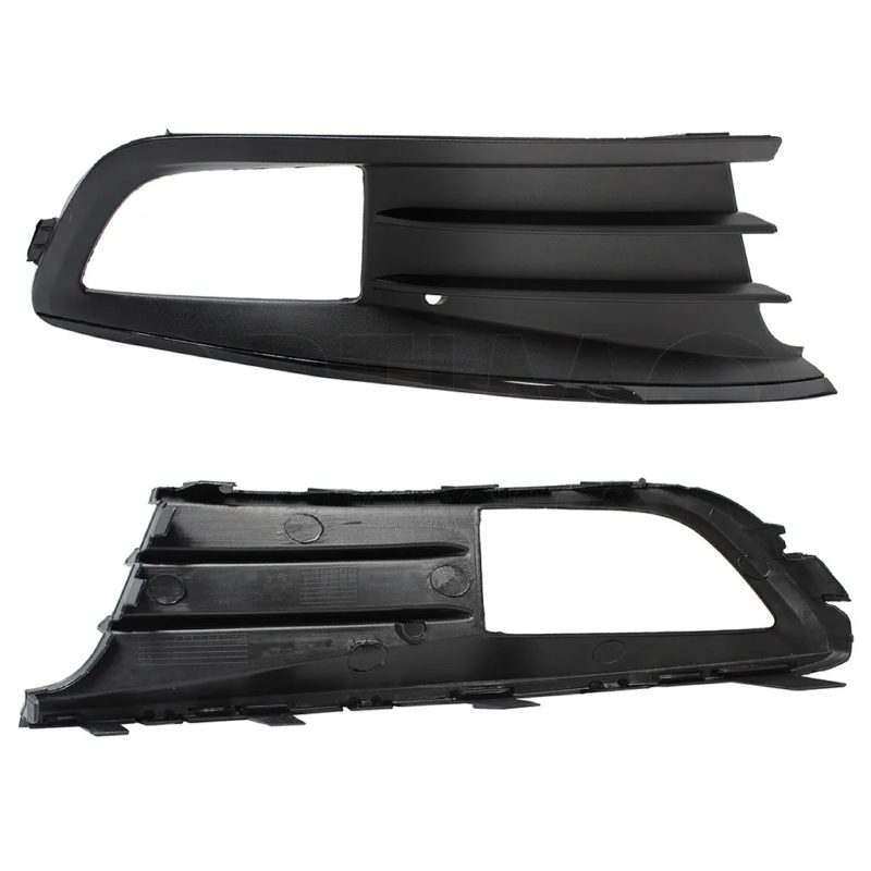 Rejilla derecho con hoyo para faro aux con filo negro de facia delantero (Sedan / hatchback)