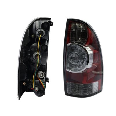 Calavera derecho con arnes con led clara arnillo cromo (Blanco / rojo / blanco / blanco)