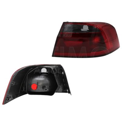 Right outer tail light without harness oscura 4PTAS (Humo / rojo)